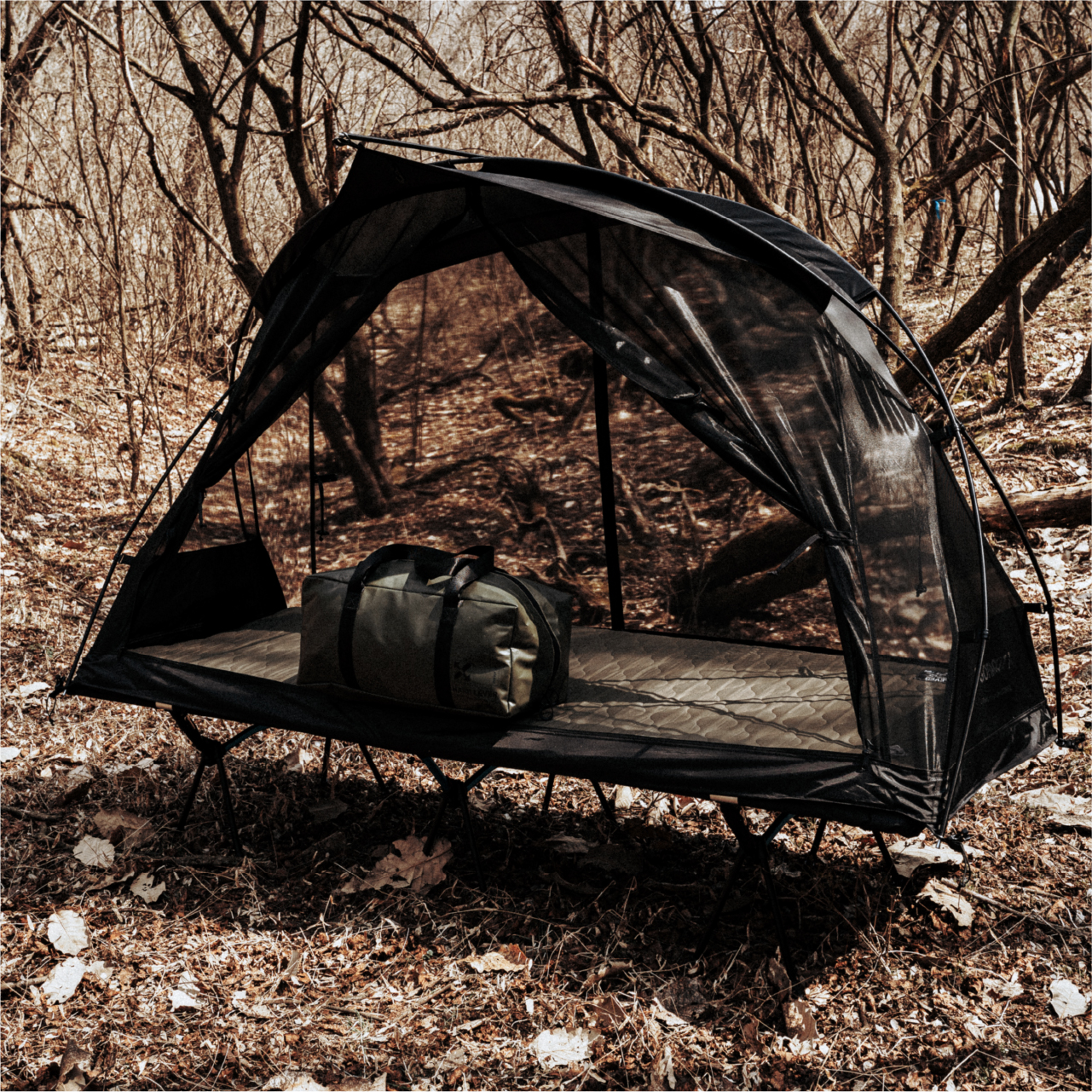 Camvil Sora Medium Black Mesh Cot Tent - Ideal for Solo Hiking