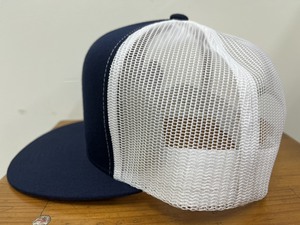 Casquette Snapback Adulte Structurée à Logo Personnalisé, Maille Respirante, Style Quotidien et Extérieur, Fabriquée en Usine au Vietnam - Product Image 2