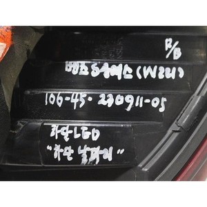 ไฟท้ายขวามือสองสำหรับรถ S-class รุ่น A2218200464 - Product Image 2