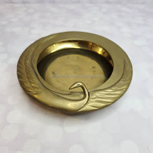 Cendrier élégant en laiton avec repose-cigare et motif oriental gravé – Cendrier en laiton antirouille pour la maison, le bureau, le bar, le comptoir - Product Image 4