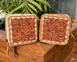 Mini belle boîte à bijoux de voyage en cuir usiné à la main personnalisée pour collier boucles d'oreilles bagues boîte à bijoux carrée organisateur avec fermeture éclair - Product Image 3