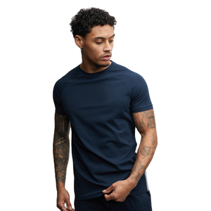 18 couleurs différentes de t-shirts de compression en spandex/polyester, vente en gros, t-shirt noir respirant, fabriqué au Pakistan - Product Image 4