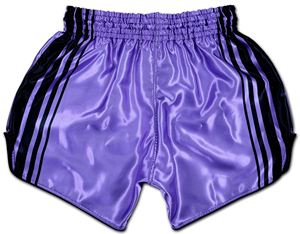 Shorts de Muay Thai en tissu satiné premium, légers, respirants, avec ceinture élastique, pour entraînement, gym, fitness, hommes et femmes. - Product Image 4