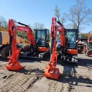 Mini-pelleuse sur chenilles d'occasion Kubota KX057-4 U55-4 2026 avec cabine propre et chenilles robustes, prête pour la construction - Product Image 4