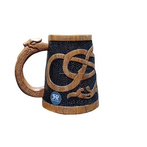 Chope à bière de luxe en bois, style Viking, artisanale, avec motifs sculptés complexes, durable, pour fêtes médiévales et bars - Product Image 1