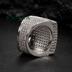 Bague Cocktail Unisexe en Moissanite pour Homme, Argent 925 Plaqué Or, Coupe Ronde Brillante, Sertissage Pavé, Géométrique, Luxe, pour Soirée - Product Image 3