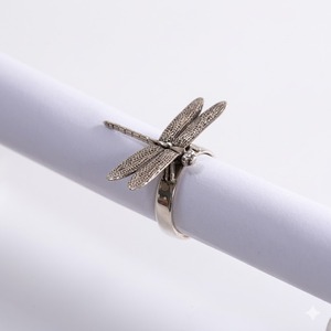 Juego de 12 servilleteros de metal plateado con forma de libélula, elegantes servilleteros de aleación de zinc con forma de insecto para bodas, días festivos, Navidad, mesa del hogar - Product Image 2