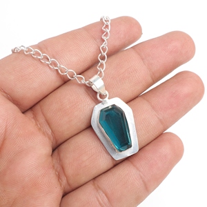 Pendentif en argent sterling 925 en gros, cristal de guérison, apatite bleue, forme cercueil, taille facetée avec serti clos, pierres précieuses - Product Image 2