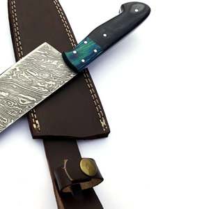 Couteau de chef en acier Damas avec motif décoratif et manche en bois pour cuisine professionnelle et usage domestique - Product Image 3