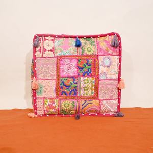 Cojines de suelo bohemios Funda de cojín decorativa Sari Patchwork Cojín - Product Image 3