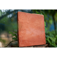 Revêtement de sol extérieur en brique réfractaire classique marron/beige, antidérapant, résistant à l'usure, fait main, pleine masse, 20 mm d'épaisseur