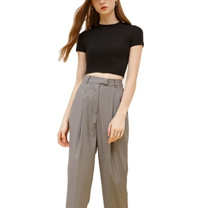 เสื้อยืดครอปเข้ารูปสำหรับผู้หญิงเสื้อครอปผ้าคอตตอนโพลีเอสเตอร์สีพื้นสำหรับฤดูร้อน - Product Image 3