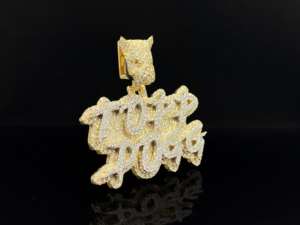 Colgante de dije de herencia The Ice Legacy para hombre, chapado en oro, con aleación de diamantes helados y adornos pesados, estilo urbano. - Product Image 3
