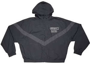 Ensemble deux pièces personnalisé avec logo imprimé réfléchissant, survêtement unisexe en nylon, coupe-vent, ensemble court, survêtement de course en plein air, sweat à capuche zippé - Product Image 3