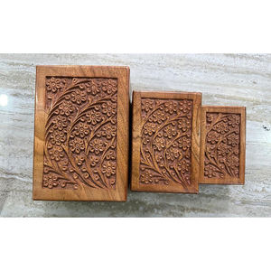 Juego de 3 Urnas de Cremación Rectangulares de Madera de Sheesham Tallada, Diseño Moderno, para Cenizas de Mascotas, Calidad Superior, al Mejor Precio del Mercado - Product Image 1