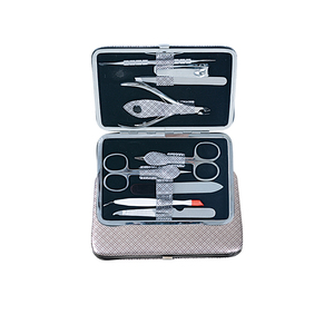 Kits de Herramientas para Manicura y Pedicura con Diseño 2026, Recubiertos en Papel, para Uso en Salón, con Bolsas Personalizadas con Cierre de Cremallera - Product Image 1