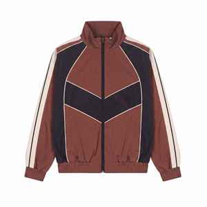 Conjunto Deportivo Cortavientos de Nailon Personalizado, Chaqueta y Pantalones Ligeros de Estilo Urbano con Bloques de Color para Hombre y Mujer - Product Image 2