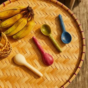 ชุดช้อนส้อมสแตนเลส สไตล์รอยัล เป็นมิตรกับสิ่งแวดล้อม ใช้กับเครื่องล้างจานได้ สำหรับงานปาร์ตี้ 2 ชิ้น ตกแต่ง - Product Image 3