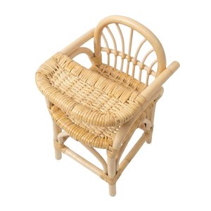 Chaise haute en osier pour poupée avec coussin moelleux, mobilier de jeu élégant, prix d'usine, vente chaude, décoration artisanale haut de gamme - Product Image 1