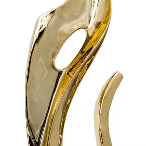 Sculpture d'art métallique moderne faite à la main, produit décoratif élégant pour les designers d'intérieur, les architectes, les décorateurs et les acheteurs en détail - Product Image 5