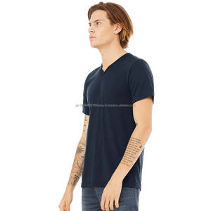 เสื้อยืดคอกลมแขนสั้นสีดำแบบยูนิเซ็กซ์สำหรับผู้ชาย ผลิตจากผ้าโพลีริช  สามารถสั่งทำได้ - Product Image 5