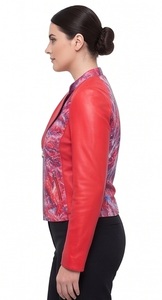 Blouson Moto Asymétrique Coupe Slim en Peau de Mouton Imprimé Floral Rouge pour Femme, Coupe-Vent et Écologique, Vente en Gros - Product Image 5