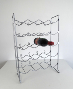 Range-bouteilles moderne en métal chromé à 5 niveaux, support de rangement argenté pour bar et fête - Product Image 1