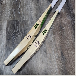 Bate de Críquet de Madera de Sauce Inglés, Mango Corto, Peso Ligero, Bate de Críquet de Madera de Sauce Inglés para Interiores y Exteriores, Bates de Alta Calidad - Product Image 3