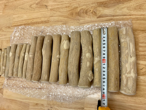 ไม้กาแฟธรรมชาติสำหรับสุนัข ขายดี เป็นมิตรต่อสิ่งแวดล้อม ไม่แตกเป็นเศษ ช่วยดูแลสุขภาพฟัน เหมาะสำหรับสุนัขที่ชอบกัดแทะ - Product Image 5