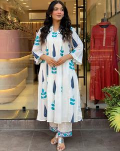 Conjunto de Salwar Kameez Tradicional para Mujer en Blanco y Azul, Tela de Algodón Puro, Bolsillos Laterales, Secado Rápido, para Todas las Temporadas, Adulto - Product Image 5