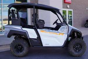 Wolverine X4 850 R-Spec UTV 4WD Vehículo Utilitario Todoterreno de 4 Tiempos con Parachoques Delantero de Asalto - Product Image 4
