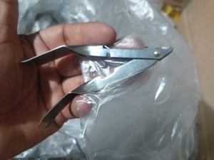 Tijeras manuales de acero inoxidable para quitar suturas, para uso hospitalario y quirúrgico, Regal Impex - Product Image 6