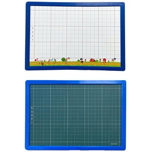Pizarra pequeña y económica de madera para niños - Product Image 3