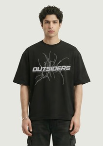 เสื้อยืดแขนสั้นลำลองผู้ชาย Outsiders Concept 2026 คอกลม ทรงปกติ ผ้าคอตตอนเจอร์ซีย์ พิมพ์ลายตัวอักษรด้านหน้า - Product Image 2