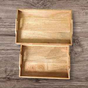 Ensemble de 2 plateaux légers en bois de manguier naturel, plateaux décoratifs en bois avec poignées, plateau rustique pour table basse - Product Image 4
