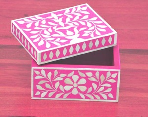 Boîte à bijoux artisanale haut de gamme en os incrusté, fabriquée sur mesure en Inde pour l'organisation et la présentation de luxe - Product Image 5