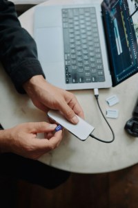 Herramienta de Inyección de Plástico para la Fabricación de Lectores de Tarjetas de Memoria Directo de Fábrica - Product Image 2