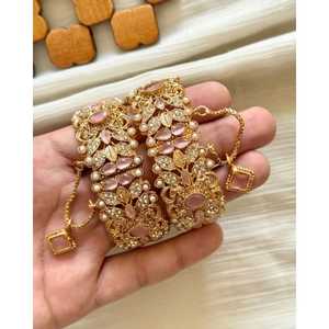 Wholesale Customized Antique Gold Plated Stainless Steel Women's <b>Bracelets</b> & Bangles Handmade Wedding Jewelry - Product Image 1
