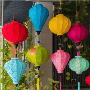Linterna de Seda Vietnamita Premium Hoi An, Linterna de Bambú Hecha a Mano para Decoración de Restaurantes, Hoteles y Resorts - Product Image 1