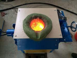 Horno de Inducción Industrial para Fundir Hierro, Acero Inoxidable y Aleaciones, Funcionamiento Continuo - Product Image 2