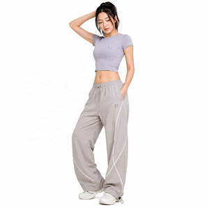 Pantalones deportivos transpirables de corte relajado, estilo paracaídas, informales, para correr, estilo urbano, para hombre, proveedor mayorista de moda en EE. UU. - Product Image 6