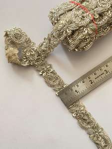 Fournisseur Indien Nouveau Design Dentelle Broderie 100% Polyester Perles 25mm Doux pour Robes - Product Image 4