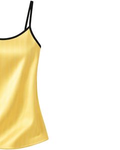 ชุดนอนผ้าซาตินสีเหลืองแบบกำหนดเองสำหรับผู้หญิง ชุดนอนผ้าไหมสายเดี่ยวและกางเกงขาสั้น ชุดนอนนุ่มหรูหราสำหรับฤดูร้อน - Product Image 3