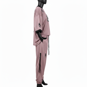 Conjunto de pantalón y camiseta de malla de poliéster premium GSM para mujer, transpirable, rosa y negro, con logo termotransferible. Conjuntos de pantalón y camiseta de malla para mujer. - Product Image 3