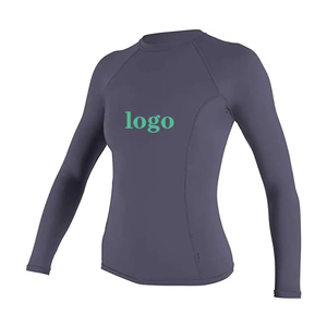 Vente en gros de rashguards personnalisés avec logo, unis, à séchage rapide, protection solaire UPF50+, anti-UV, compressifs, à manches courtes pour le fitness - Product Image 3