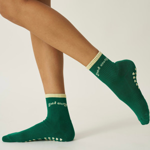 <b>Custom</b> Logo Green <b>Grip</b> Women <b>Socks</b> Crew Non Slip Yoga <b>Socks</b> Heart Sole <b>Custom</b> Logo Indoor Workout Wear - Product Image 3