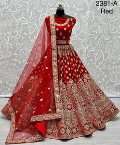 ชุดงานปัก Lehenga Choli สำหรับผู้หญิง,Lehanga Choli สำหรับงานแต่งงานและเทศกาลจากผู้ส่งออกของอินเดีย - Product Image 4