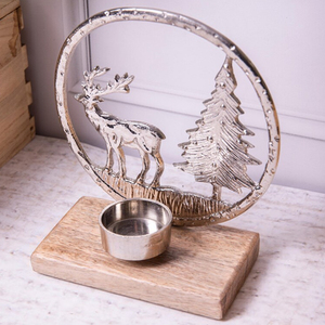 Portavelas de metal plateado con forma de ciervo y base de madera para velas de té, ideal para árbol de Navidad - Product Image 3