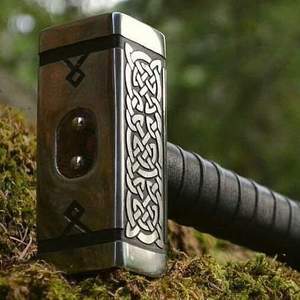Nouveau marteau viking artisanal personnalisé, marteau de Thor nordique, acier forgé, marteau viking Mjolnir, marteau médiéval, cadeau de collection, manche en bois de frêne - Product Image 6