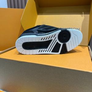 Nuevos zapatos de diseñador de lujo de alta calidad, zapatos deportivos casuales de caña baja, zapatos casuales negros vintage a la moda, zapatos estilo walking. - Product Image 4